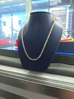 Diamond necklace