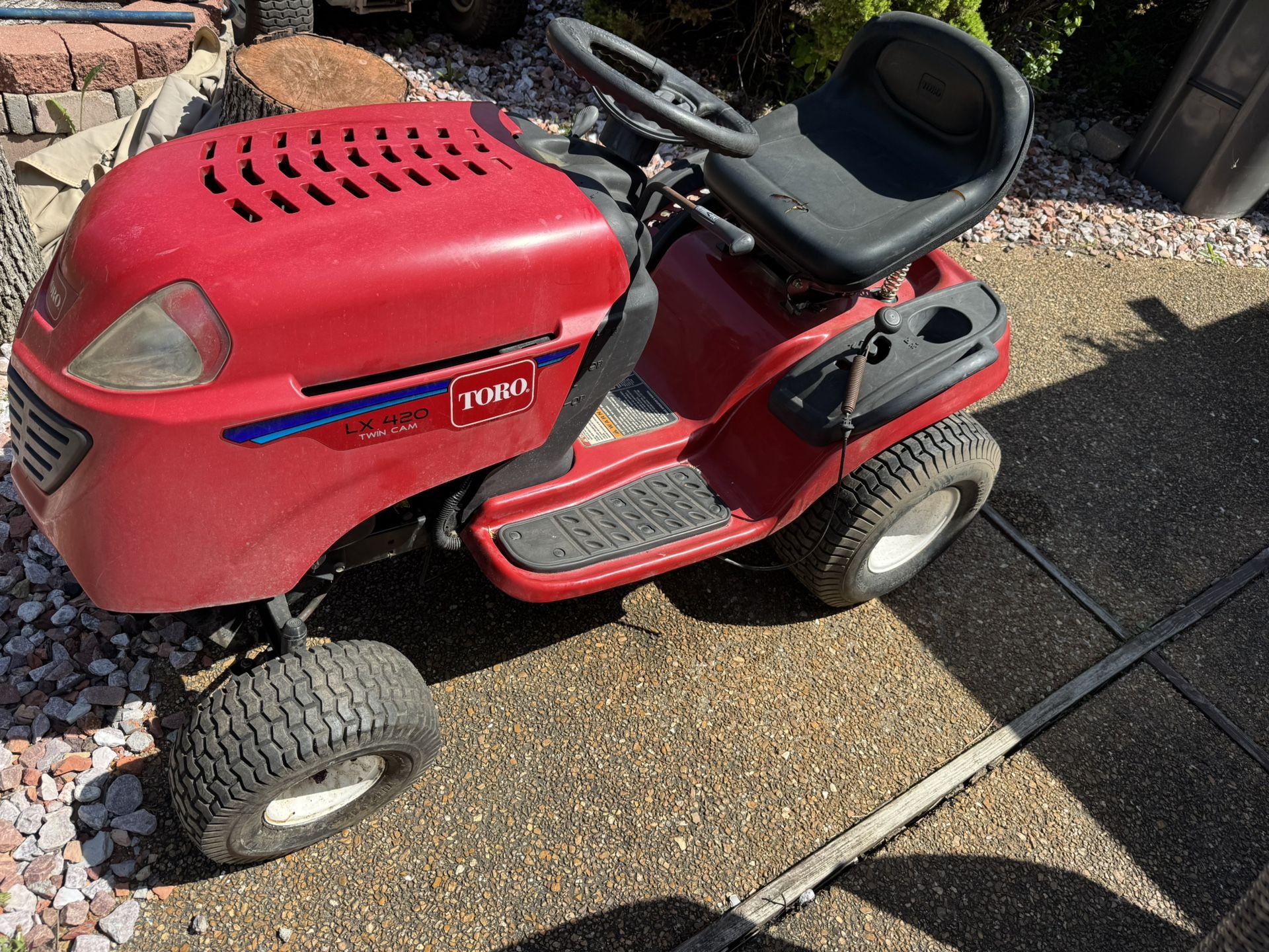 Toro LX420 With 19HP Kohler Courage Engine (for Parts)