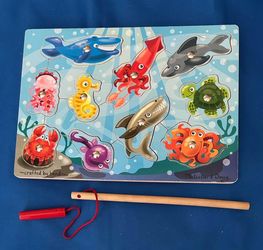 Melissa & Doug Magnetic Wooden Fishing Game/Puzzle