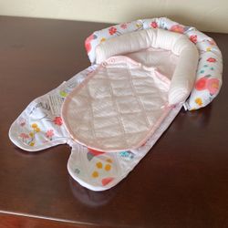 Go by Goldbug Duo Head Support - Floral