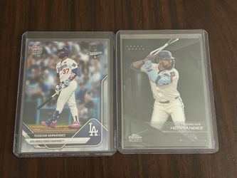 Dodgers Teoscar Hernandez SP (2) card lot