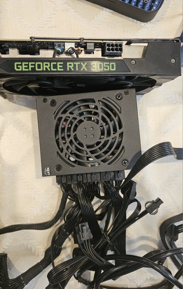 Nvidia RTX 3050 8Gb/ NZXT 750W 80+ Gold PSU