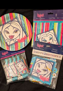 Bratz Doll Birthday Party Bundle For 8. Blue, 9" Dinner Plates, 8 Loot Bags, Wall Banner, 8 Blowouts. East Or West. More Maybe Available.