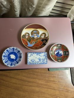Japan Porcelain Plates 