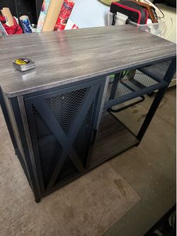 Reptile / fish tank stand