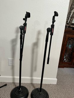 Microphone stands