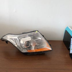 2010 To 2012 Cadillac SRX Headlight Passenger Side Assembly #607