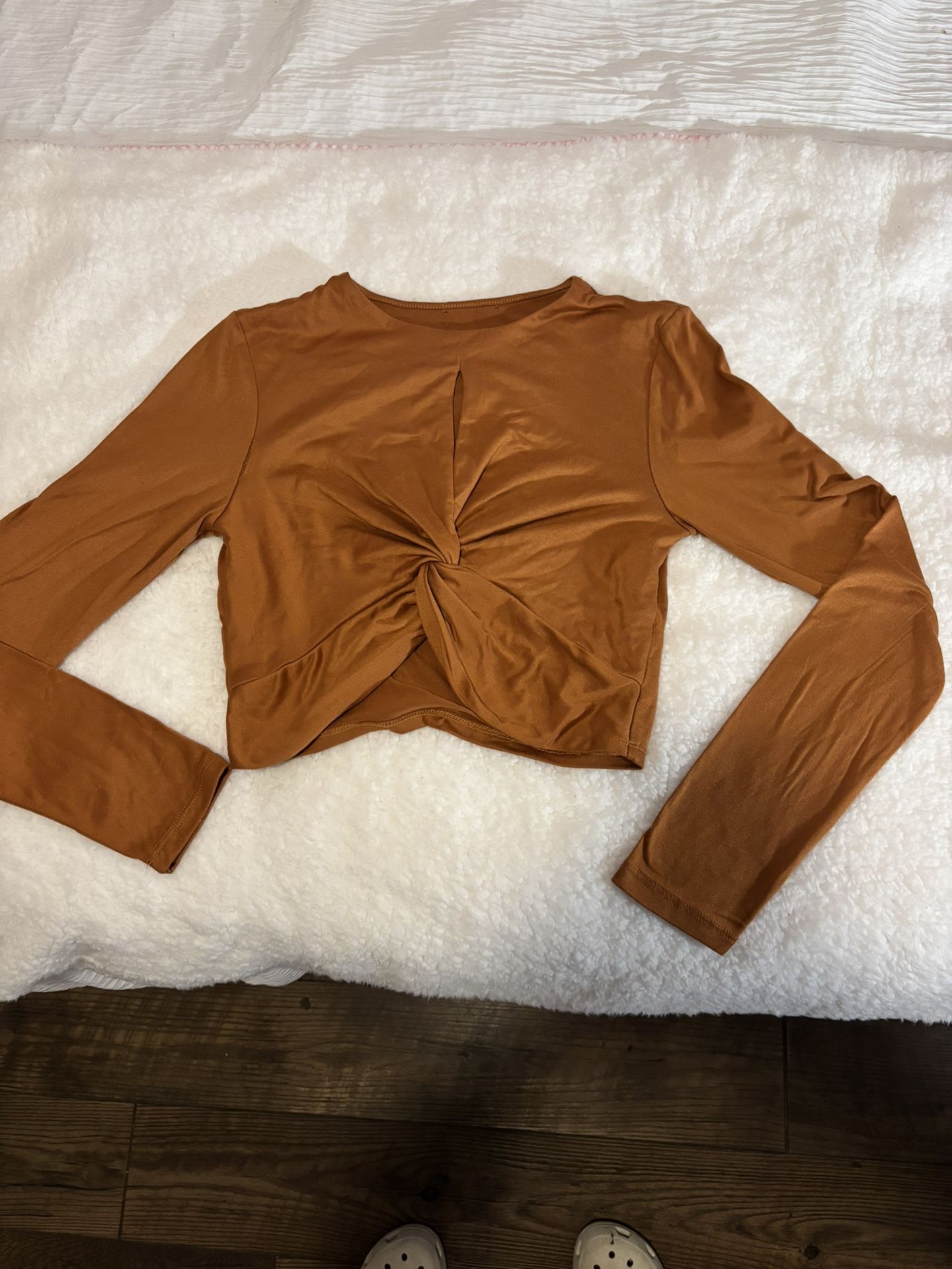 Brown top with scrunch detail