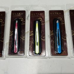 Ultra Tweezer Made In Italy. Selected Color 
