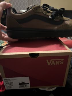 Men’s Vans Size 9.5