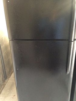 Ge black refrigerator