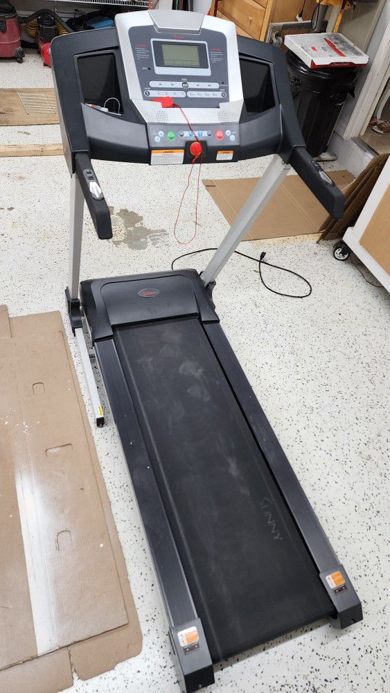 Sunny Premium Treadmill With Variable Speed And Incline