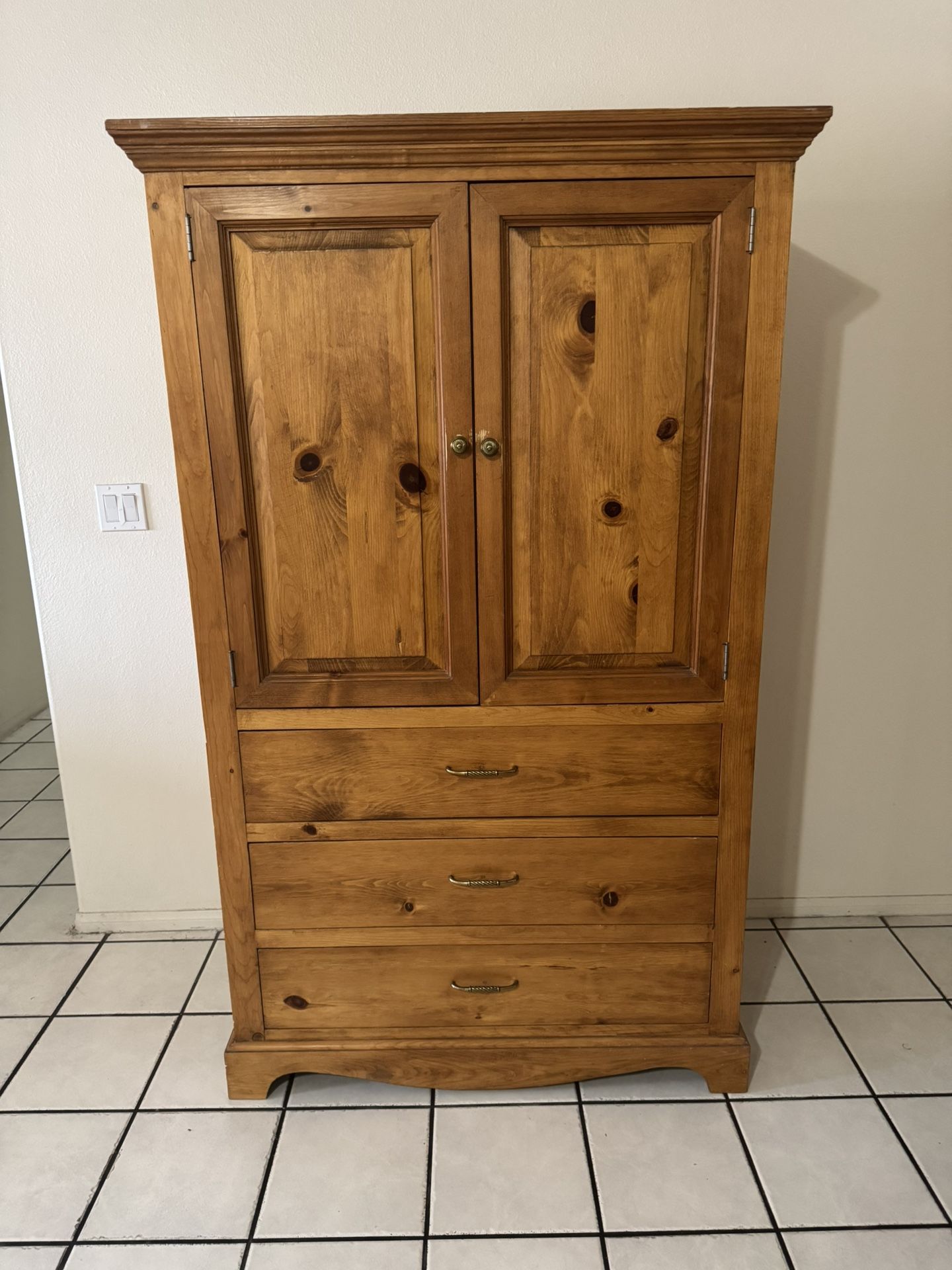 Large Standing Armoire/Hutch