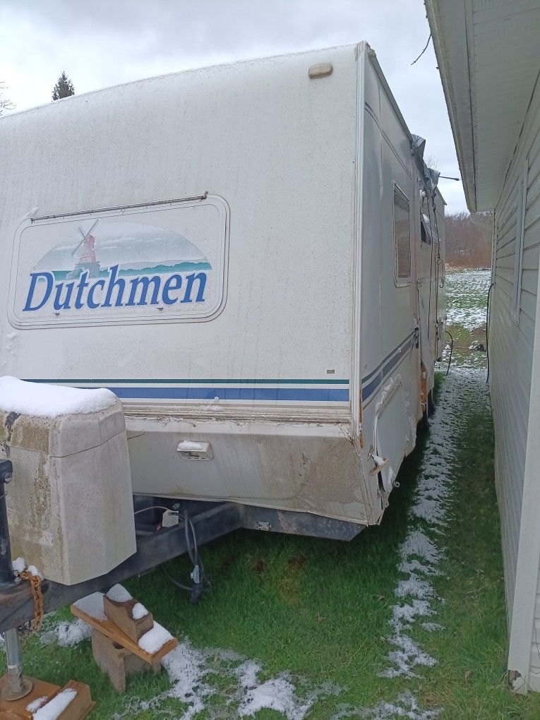 2002 Dutchmen Lite Camper