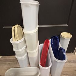 Tupperware Lot 