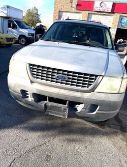 2005 Ford Explorer