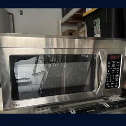 Used  Microwave