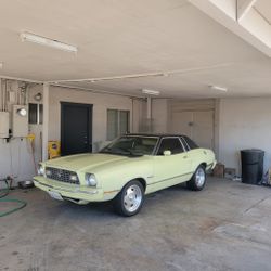 Ford Fustang  2. / Acepto cambio