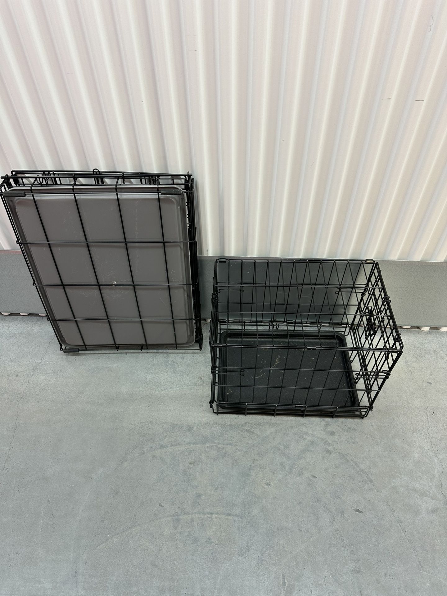 SMALL & MEDIUM DOG CRATES