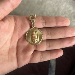 14k Gold Pendent