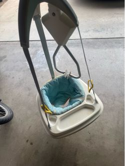Doorway Baby bouncer