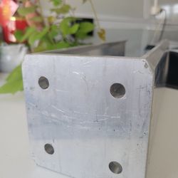 Aluminum Bracket For Easy Installation Base Plate For Post Vinyl Fence Installation Pvc Wall Topper Vinyl Privacy Fence