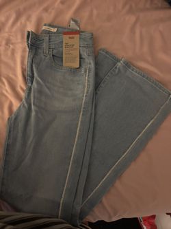 Women’s Levi’s Bootcut Jeans