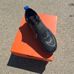 Nike Jr Zoom Vapor 15 Academy FG/MG, Size 6Y Boys