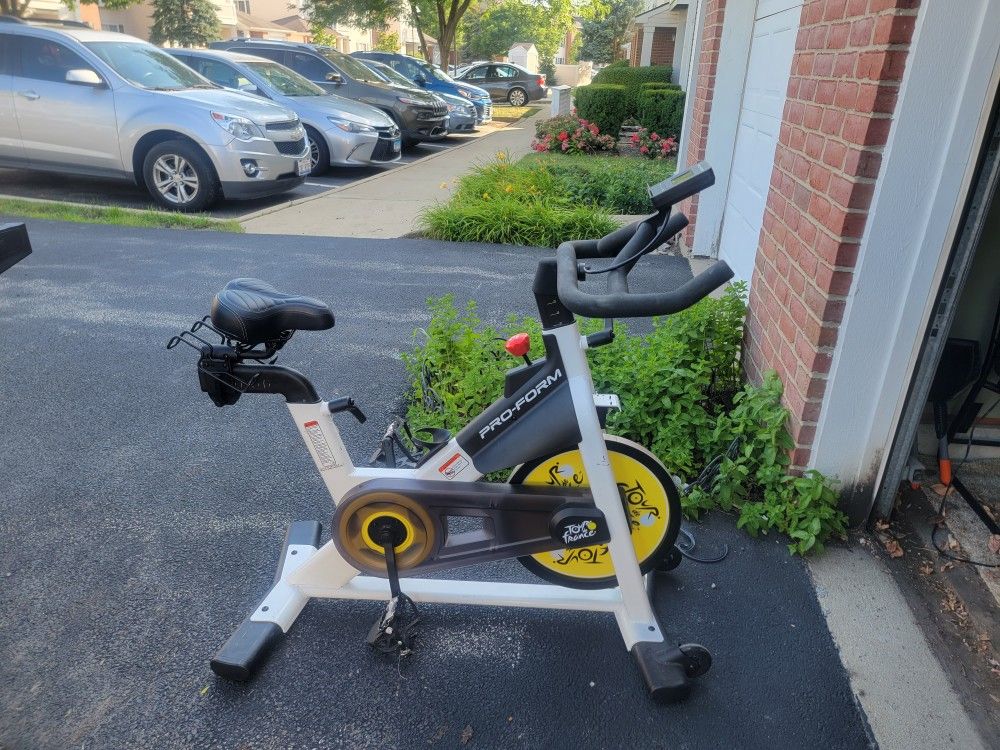 Stationary Bike for Sale in Naperville, IL OfferUp