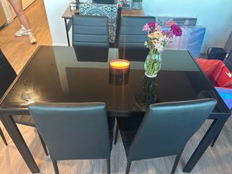 Modern Black Glass Dining Table Set – 6 Chairs – Excellent Condition