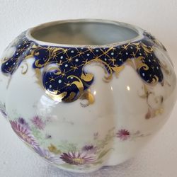$25.00 - 7" Nippon Biscuit Jar Wuthout Lid, Porcelain/Exquisite!