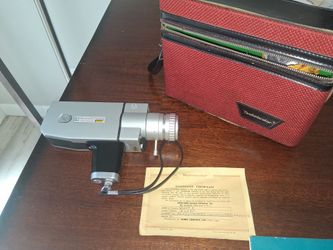 Technicolor Mark Ten Super 8 Camara kit- Pristine condition w/ COA