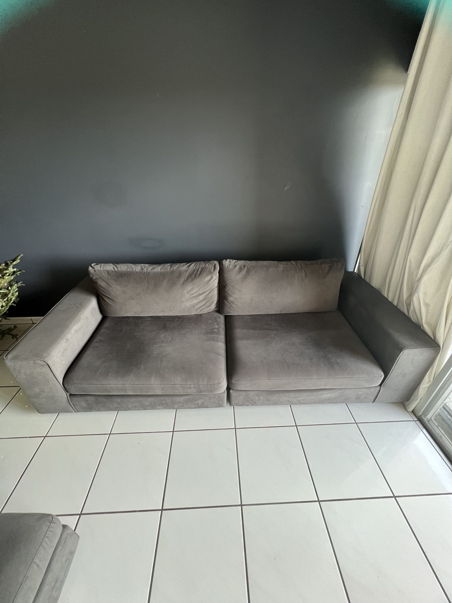 Modani Tolentino Couch Modern Sofa