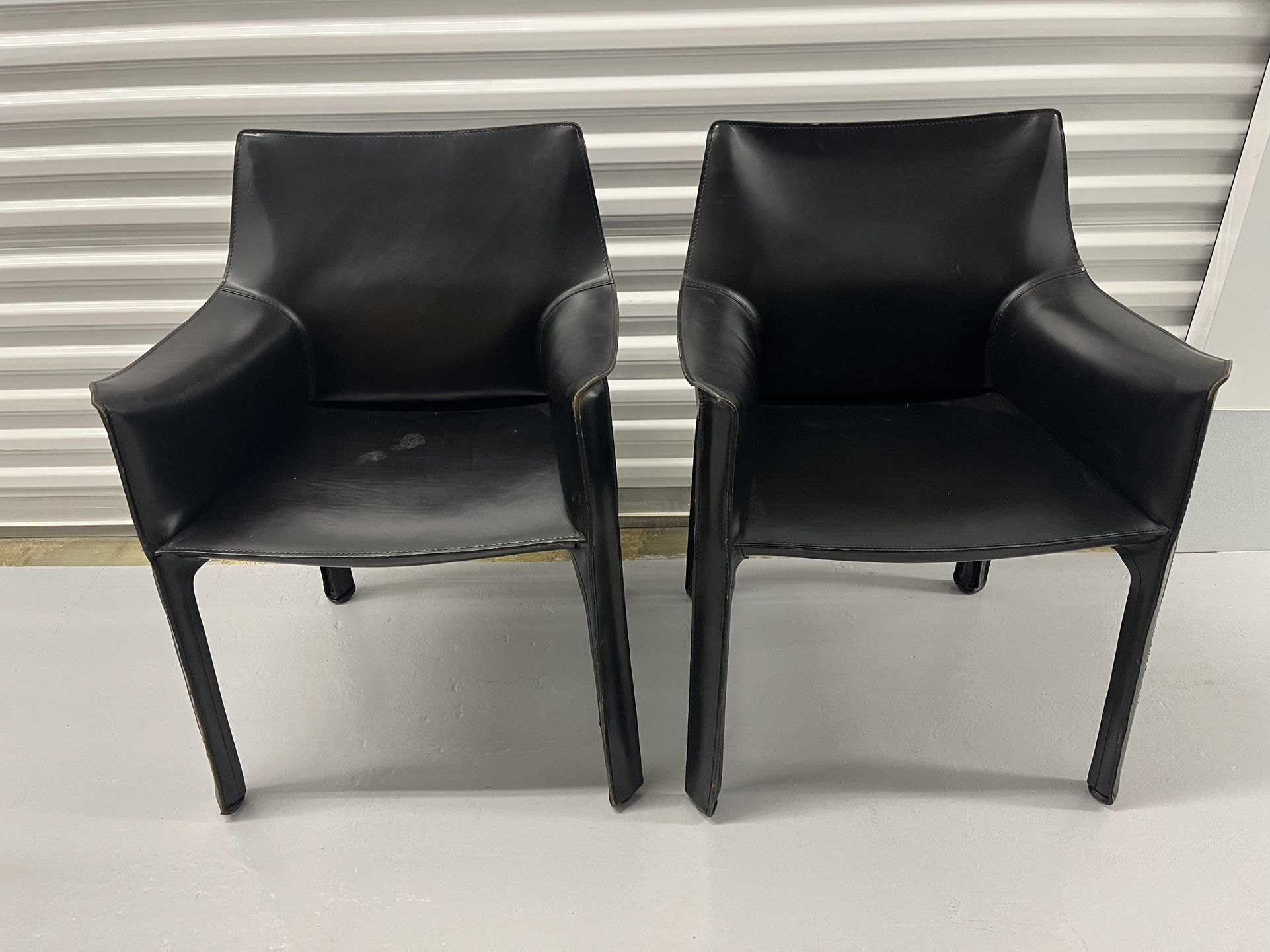 Cassina 413 Cab Armchair