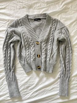 Grey Cropped Cable Knit Sweater 