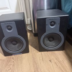 M-audio Bookshelf Speakers 