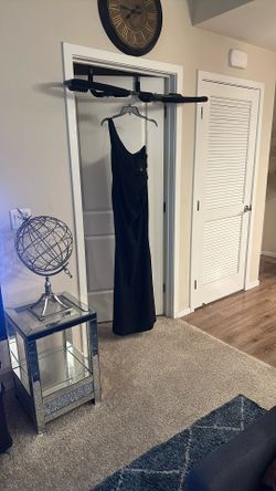 Beautiful Black Dress by Fashion Nova size M
