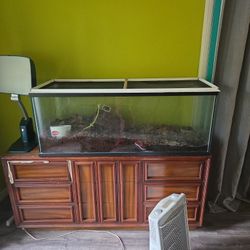 Aquarium / Terrarium 48 1/2 In Long 17 And 1/2 In Wide