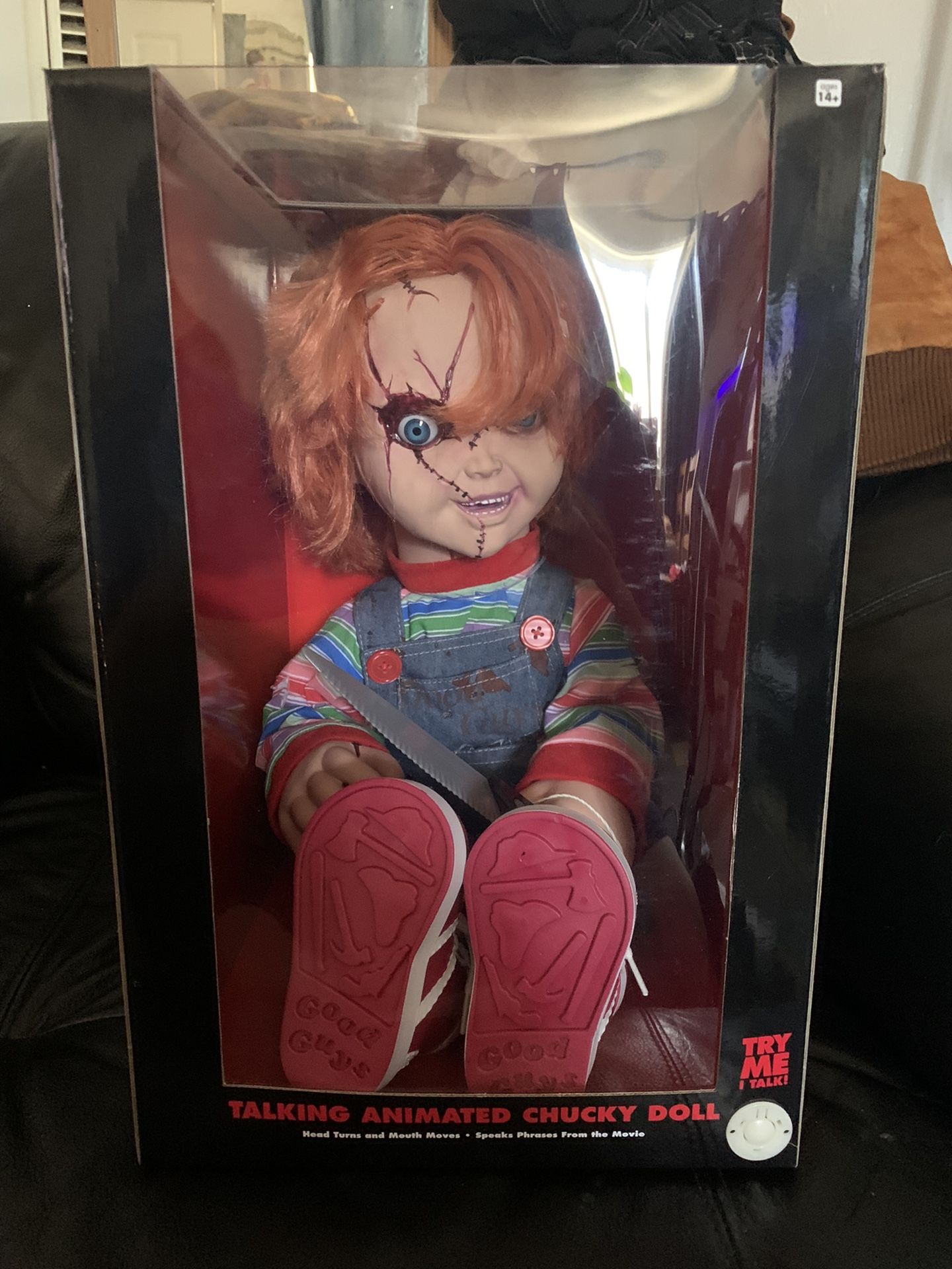 NEW AND MINT CONDITION ANIMATED TALKING CHUCKY DOLL