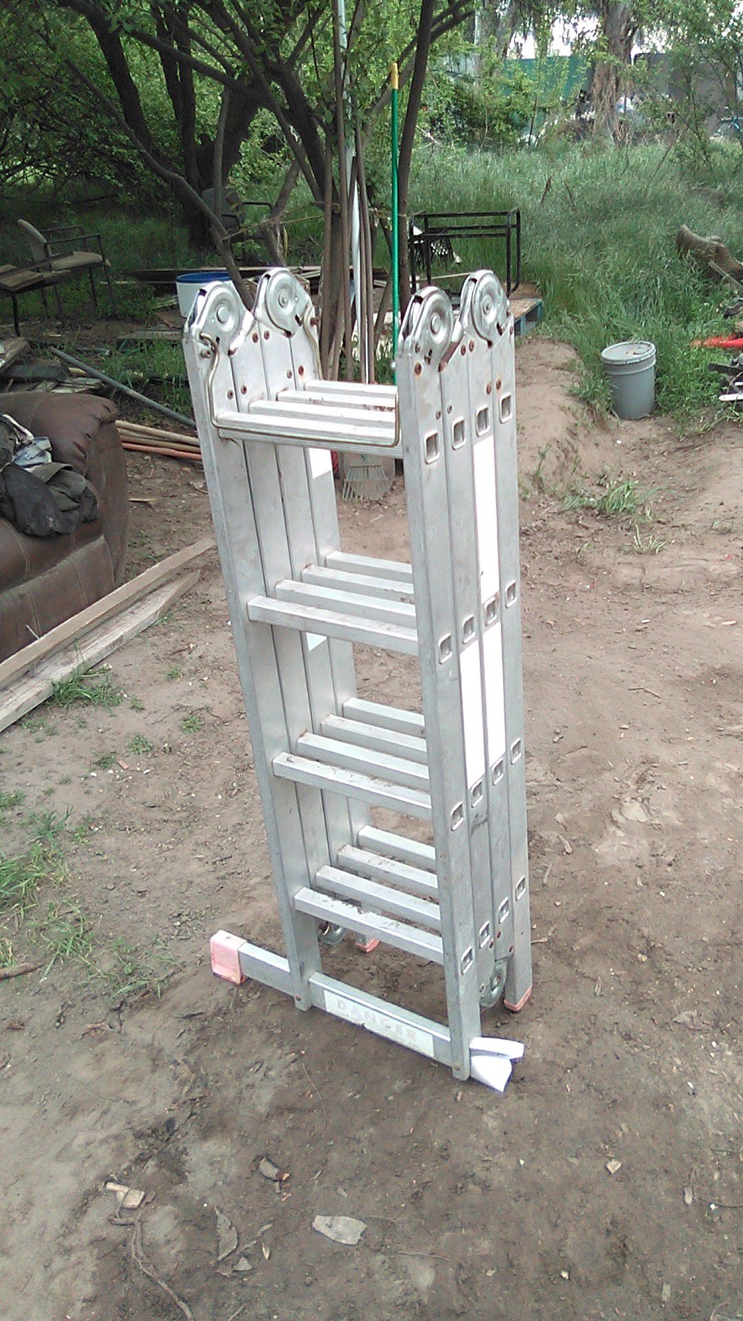 16' folding/locking aluminium ladder by Krause