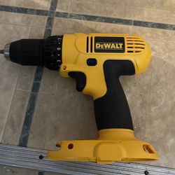 DeWALT DC970 18V Cordless 1/2 Drill Driver Tool No battery USED BARE TOOL 