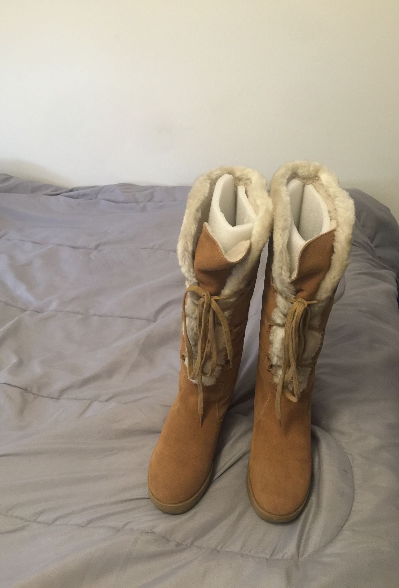Michael kors women Suede fleece boots
