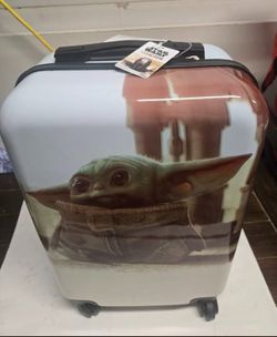NEW Disney Star Wars Grogu “Baby Yoda” 20” Hard-Shell Carry-On Luggage – Spinner