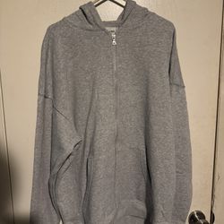 BRAND NEW NO BOUNDARIES SWEATER 