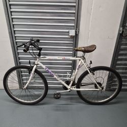 Trek 830 Anthelope Bike 