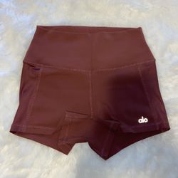 Women’s Alo Yoga Shorts Size Small 