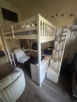 Children’s Lofted Bedroom Set