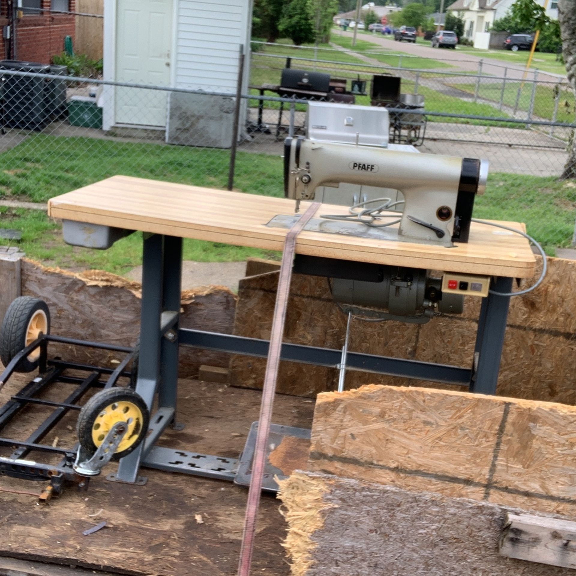 Pfaff Sewing Machine