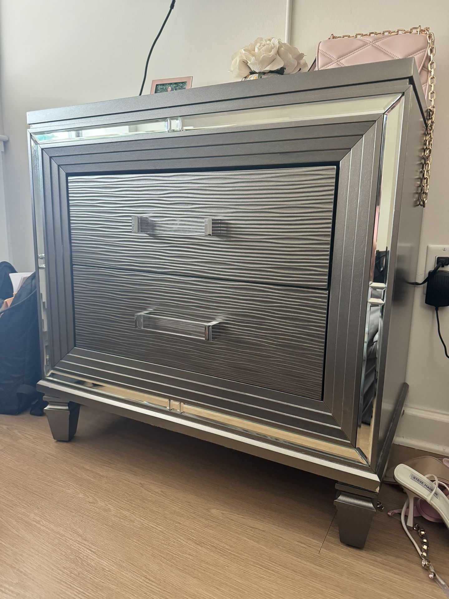 Gray Nightstand w/mirrored edge