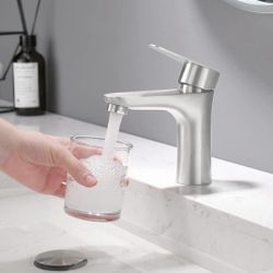 Single Handle Bathroom Faucet, Brushed Nickel Stainless Steel Bathroom Sink Faucet, Commercial Bathroom Faucets,1 Hole Deck Mount